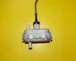 OEM 4A0862153B Kofferraumverriegelungsaktuator Audi A8 D2