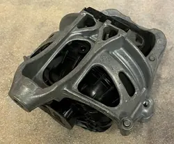 Moottorin kiinnike Audi 4M0199372GL