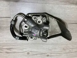 Toyota AdBlue-suuttimen kiinnike OEM sokolowski 2.4L