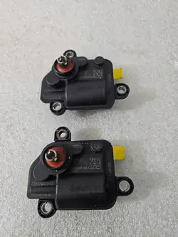 Atuador de borboleta Porsche OEM 9GT133246A - Usado