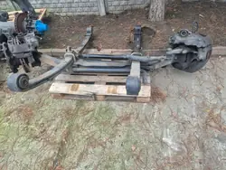 Viga de eje delantero completa OEM 2327842 Scania