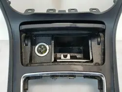 Mittelkonsole Aschenbecher Mercedes-Benz B-Klasse W246 OEM A2468100179