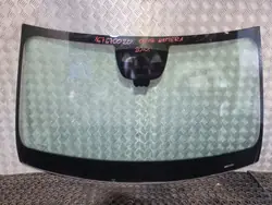 Mercedes GLE Vindruta OEM 1676700200 - Begagnad