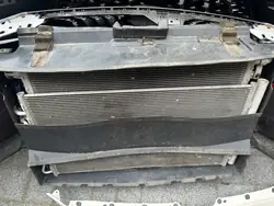 JAGUAR E-PACE PAS CHŁODNICE CHŁODNICA 2.0 OEM