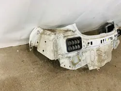 Correia traseira OEM PAS TYLNY PEUGEOT 208 I #215