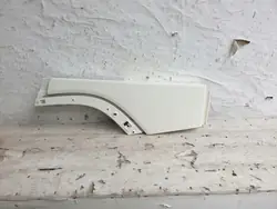 Extensión de estribo Volvo FM5 lado izquierdo OEM 82674220