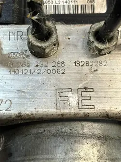 ABS Pumppu Opel Corsa D 13282282 0265800796