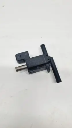 Nissan OE Drukventiel OEM 8200603558