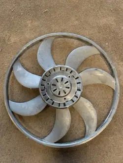 Ventilateur de radiateur BMW 5 F10 F11 OEM 2890900050