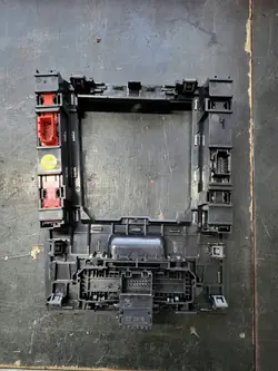 Skoda Superb III Vaihteenvalitsinteline OEM 3V1863212A