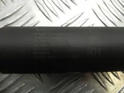 Gasfjäder OEM 06701090470rh för Maserati Levante