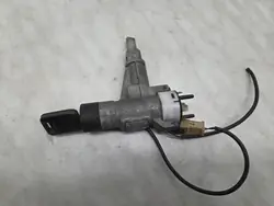 SYTYTIN AUDI 80 B4 8A0905851