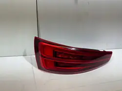 Feu arrière gauche Audi Q3 8U Lift 8U0945093N