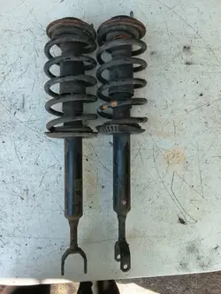 Etujouset vasen ja oikea Audi A4 B5 V6 OEM 6111173373
