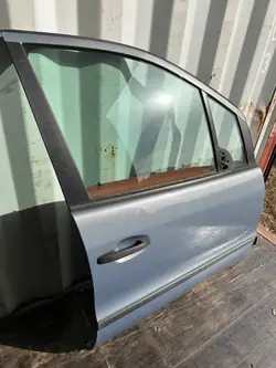 Porta dianteira direita Mercedes Classe A W168 OEM A1687201405