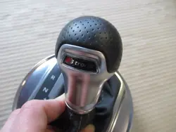 Pomo de cambios Audi TT OEM 8S1713463 - Usado