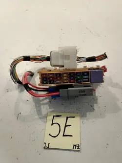 Renault Modus sulakekaappi BSI-moduuli OEM