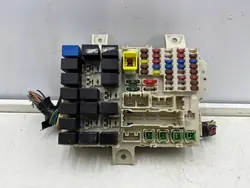 Caixa de Fusíveis Mitsubishi Colt Z30 Módulo BSI