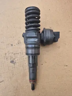 Pompe d'injection VW Golf V 1.9 TDI OEM 038130073BN