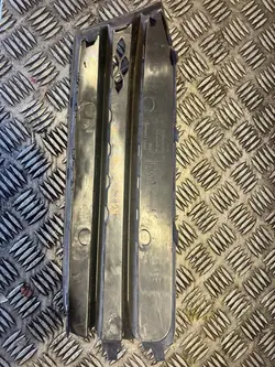 AUDI A1 8XA Frontstoßstangen-Gitter Links 8XA807681B