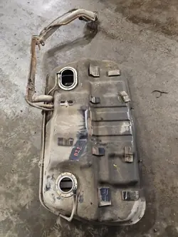 Réservoir à carburant Hyundai OEM 31150-2e800 - Occasion