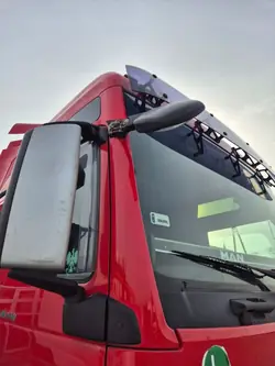 MAN TGX Ohjaamon pilarisuojus OEM - Oikea Punainen (Käytetty)