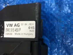 Audi A4 B9 Pyrotekninen sulakekotelo OEM 8W0915459P
