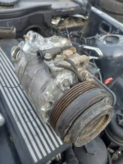 Compressore aria condizionata BMW Serie 5 E39