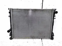 Radiador de agua CHRYSLER 300C 5.7L 2006 OEM 61014A