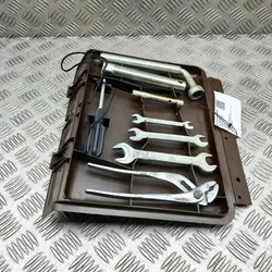 Kit d'outils Maserati 425 1987 OEM 329856103