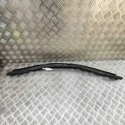 Joint de capot moteur BMW OEM 8059701 - État utilisé