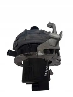 Pompe à air secondaire BMW 7 E38 11721745171