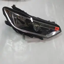 VW PASSAT B8 14 - Rechtes Scheinwerfer