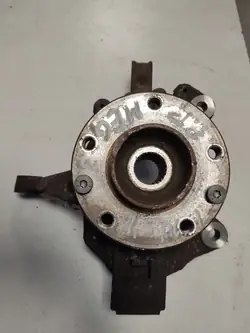 Snodo anteriore destro Renault Megane III