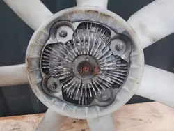 Ventilateur Nissan Navara D40 OEM YD25DDTI - Occasion, Fonctionnel