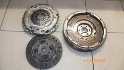Embrayage complet Audi VW 1.4 TSI 03C141025G