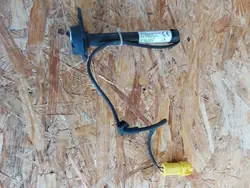 MERCEDES C W205 FECHO DO CAPÔ