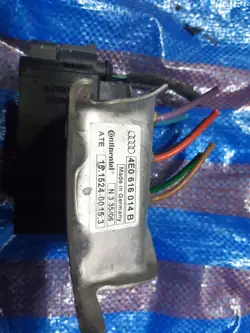Distribuidor de elevação pneumática Audi A8 D3 OEM 4E0616014B