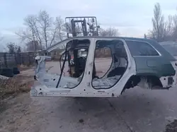Jeep Grand Cherokee WK2 16- Vasen pylväs OEM YUFHBNJM;K