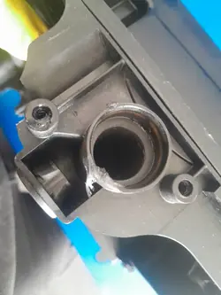Couvercle de soupape Mercedes A2710101730