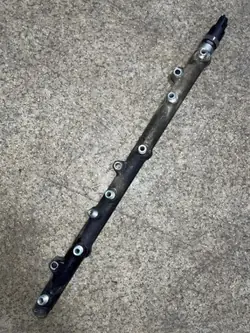 Insprutningsräls BMW E39 3.0 TD M57 OEM 0281002260