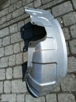 Reservhjälms värmeskydd OEM 04670700AA för Jeep Gladiator