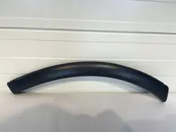 Acabamento de para-choque dianteiro esquerdo Mitsubishi Outlander