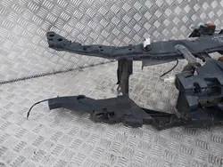Barra de reforço dianteira Renault Laguna III