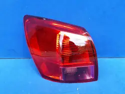 LÁMPARA TRASERA IZQUIERDA NISSAN QASHQAI 07-10