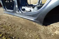 Vänster bakre pelare OEM PRÓGSŁUPEK00 Renault Megane IV