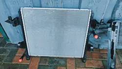 OEM 1EA121251B Frontlüfter Kühler Träger Cupra
