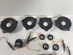 Högtalarförstärkare OEM 345678901 BMW i8