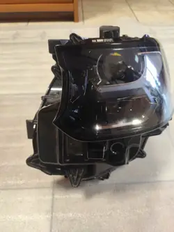 Farol esquerdo Mazda CX-60 OEM KR9R51040 - 14 pinos