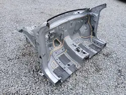 Toyota Yaris IV linker voorste kwartierligger OEM